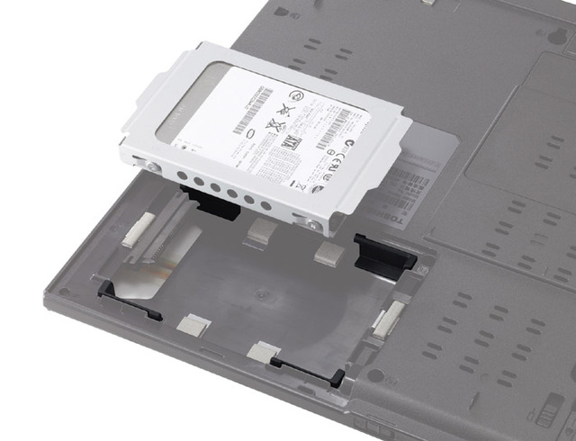 東芝、落下耐性や少量の浸水に耐性を持つ「dynabook Satellite K」などを発売