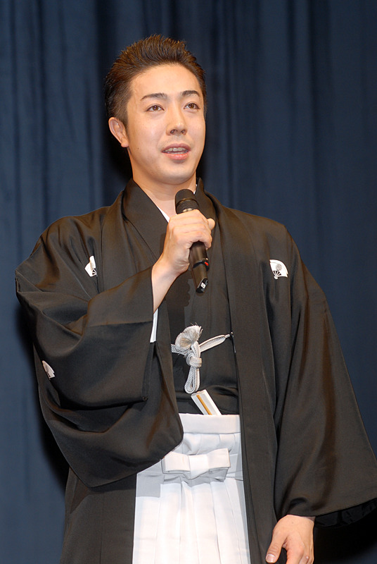 【東京国際映画祭】「犬神家の一族」市川監督と石坂浩二、松島菜々子らが挨拶