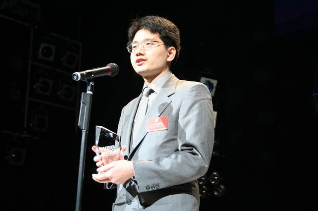 「ウィキペディア」が大賞に輝く〜Web of the Year 2006