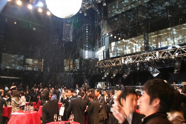 「ウィキペディア」が大賞に輝く〜Web of the Year 2006