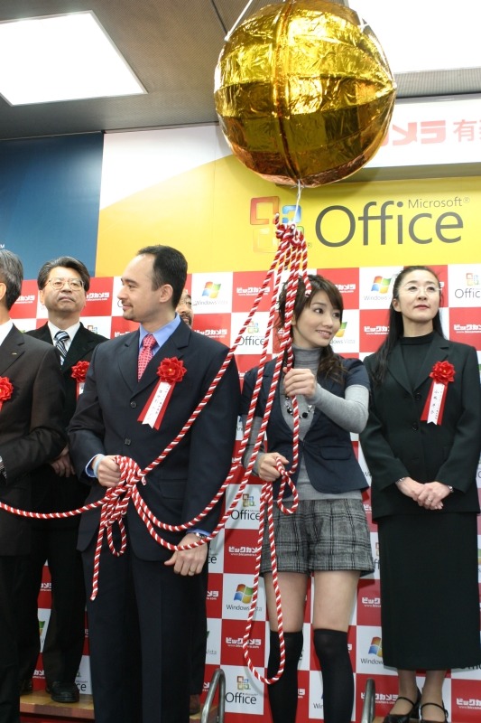 【Vista発売イベント Vol.15】写真で振り返るWindows Vistaの深夜販売