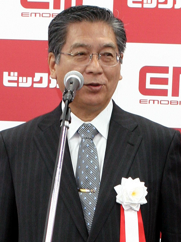 ついに指来たっす! イー・モバイルが開業!