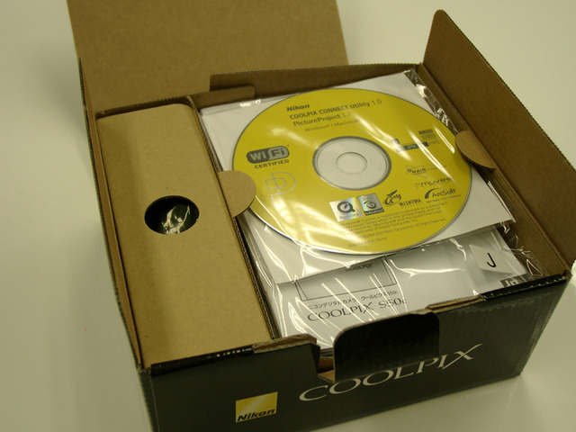 【フォトレポート】発売前のコンパクトデジカメ「COOLPIX S50c」を一足早く触ってみた！