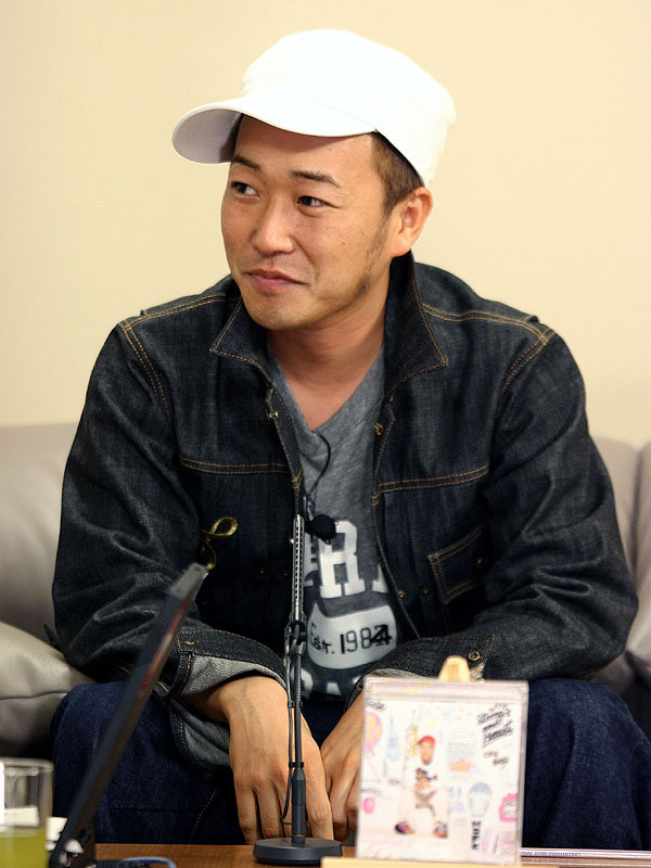 大人版クレヨンしんちゃん!? SEAMOが参上!