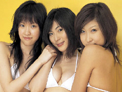 女子高生のセクシーシーンのオンパレード「桃色聖春女学園2」
