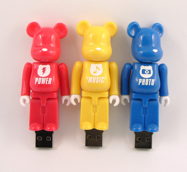 クマ型フィギュア「BE＠RBRICK」がUSBメモリになった！　バーテックスリンク、メディコム・トイとのコラボ製品