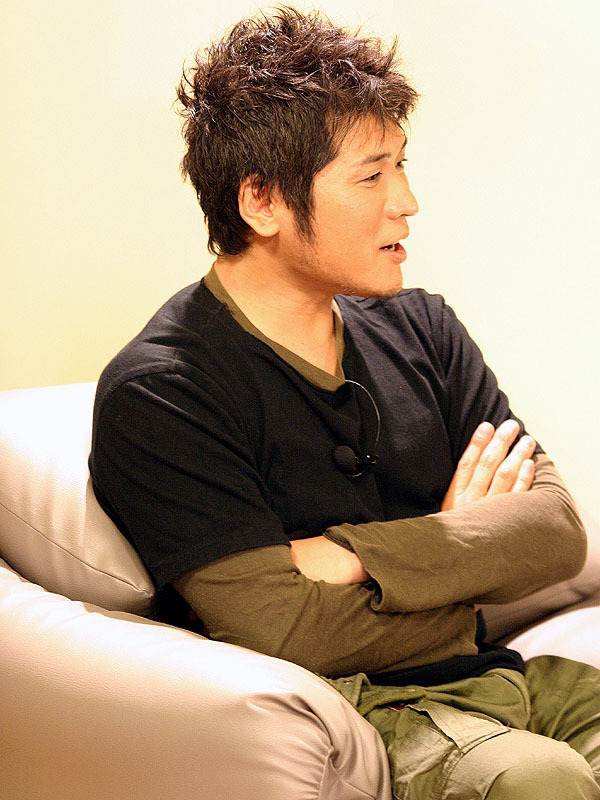 吉川晃司が心境激白!? 「欲しいのは、カミさんと子供」
