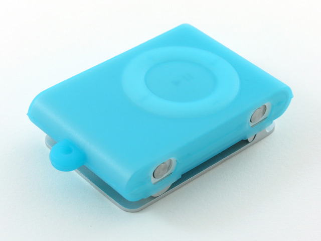 レイ・アウト、iPod用のあれこれ便利なアイテムをワンパッケージ化——0.7mmシリコンジャケットなど