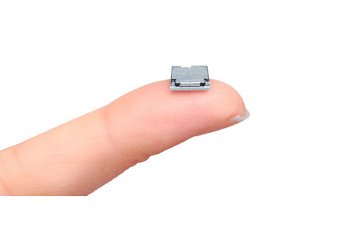 シャープ、携帯端末用ワンセグチューナーモジュールで業界最小サイズ/業界最少の消費電力を実現