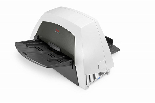 コダック、サイズ/形/厚さの異なる紙をまとめてスキャン可能な業務用ドキュメントスキャナ