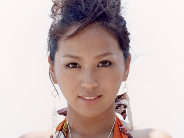 MINMIの“裏クリップ”で、高田純次が過激な“テキトーダンス”