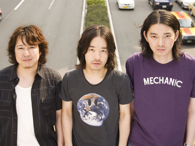 MINMIの“裏クリップ”で、高田純次が過激な“テキトーダンス”
