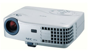 NECディスプレイ、同社製プロジェクターに発煙の可能性——無償点検・修理を実施