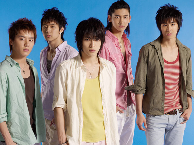 東方神起、全13曲のビデオクリップが見放題〜新曲も先取り!