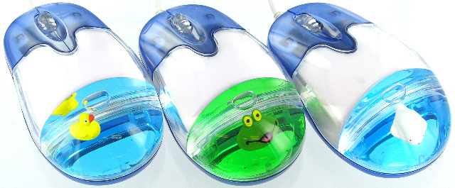 見た目に涼しいなごみ系マウス！　サンコー、海の生き物たちがプカプカ浮かぶ「液体マウス」の2007年夏モデル