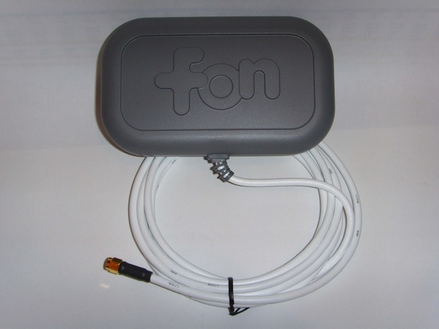 FON、新型ルータとカバーエリアを拡大する外付けアンテナの販売開始