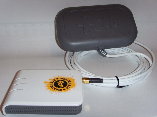 FON、新型ルータとカバーエリアを拡大する外付けアンテナの販売開始