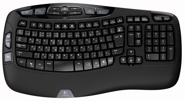 ロジクール、快適操作が可能な立体的カーブ採用の無線キーボードにレーザーマウスを同梱