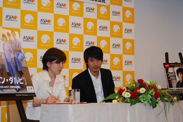 キム・ミンジュン(チェオクの剣)来日会見でPostPetのモモ妹が記者デビュー