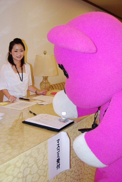 キム・ミンジュン（チェオクの剣）来日会見でPostPetのモモ妹が記者デビュー