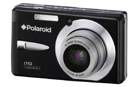 日本ポラロイド、広角28mmレンズ搭載のコンパクトデジタルカメラ——光学4倍ズーム