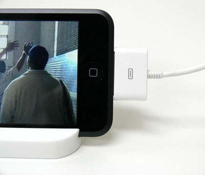 iPod touchでデスクトップシアター——バード電子、60/65度の2スリットを備えるiPod touch用スタンド