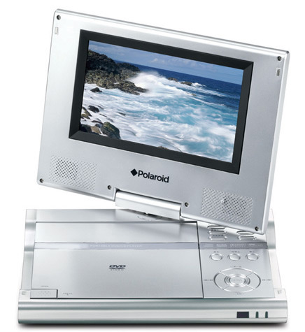 日本ポラロイド、左180度/右45度回転するスイベル式ディスプレイ採用のポータブルDVDプレーヤー
