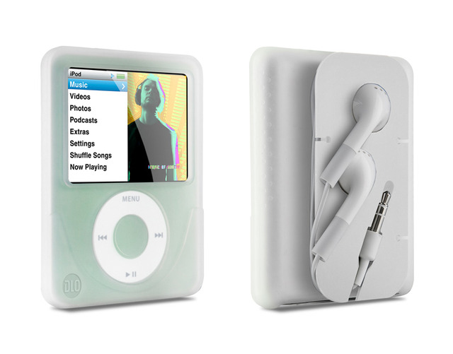 イヤホンケーブルをスマートに収納して持ち運べる！　iPod nanoケース