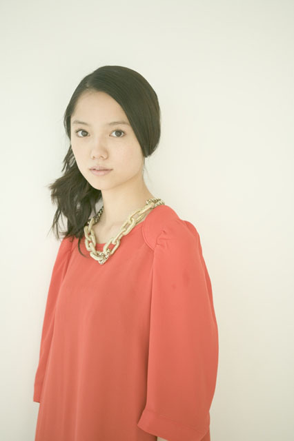 美少女から大人へ〜宮崎あおい、その大いなる魅力の秘密に迫る