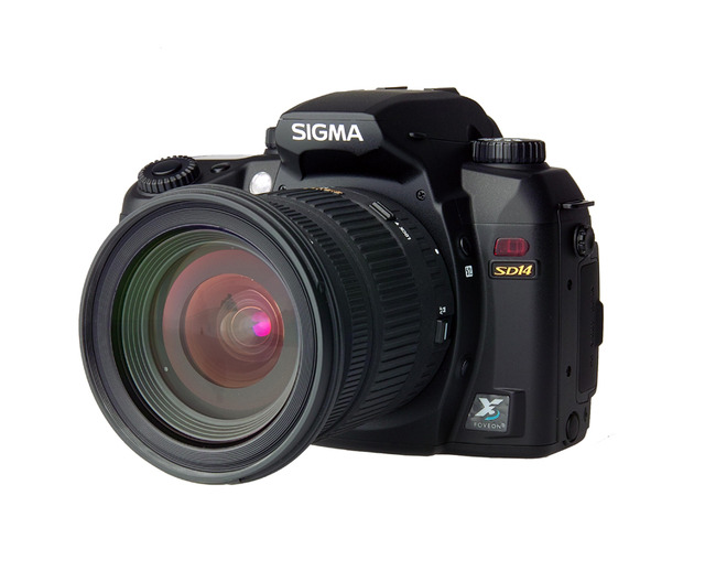 シグマ、デジタル一眼レフ「SD14」に3cmまで接写可能な17-70mmレンズ同梱のスターティングキット