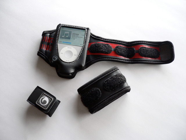 ジョギングやスポーツ時のための第3世代iPod nano用スポーツキット——Nike+iPodを他のシューズで利用可能