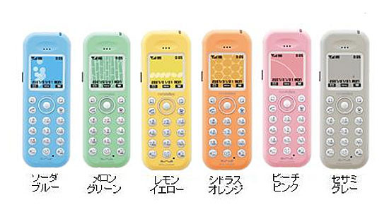 ウィルコム、抗菌処理ケータイ「nico.+(ニコプラス)」の発売日決定