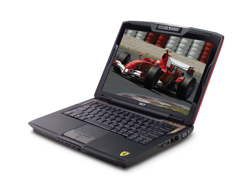 跳ね馬のF1スピリットを受け継いだ!——フェラーリ公認のB5サイズノートPC