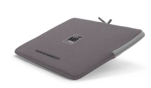 ウェットスーツ素材のMacBook Air専用プロテクトインナーケース