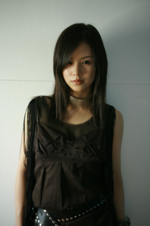 衝撃の歌手デビュー“藤木一恵”こと小西真奈美の魅力に迫る