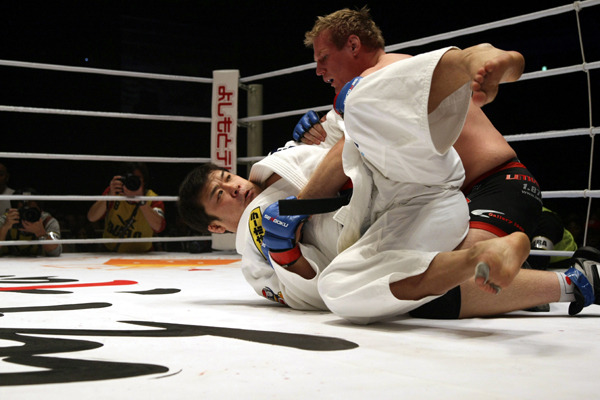 吉田、藤田、五味、三崎らが参加した総合イベント旗揚げ戦を
