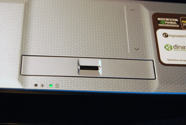 「今年から日本に照準」——日本エイサー、世界初の16：9パネル搭載ノートPC発表会