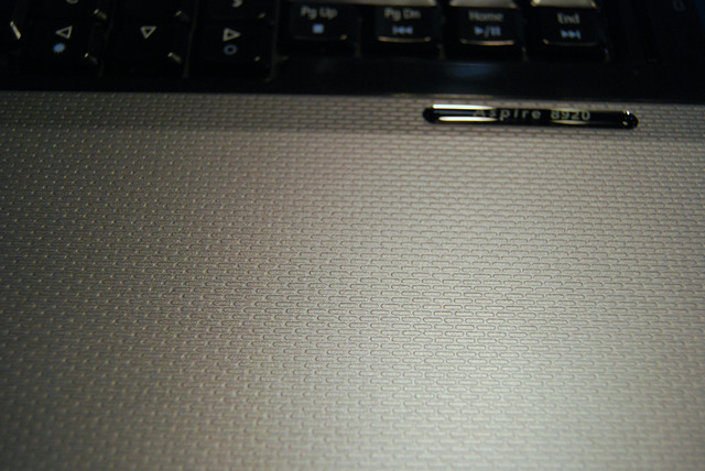 「今年から日本に照準」——日本エイサー、世界初の16:9パネル搭載ノートPC発表会