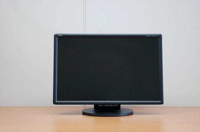 【Editor's Choice(液晶編2-2)】写真で見るMultiSync LCD2470WNX