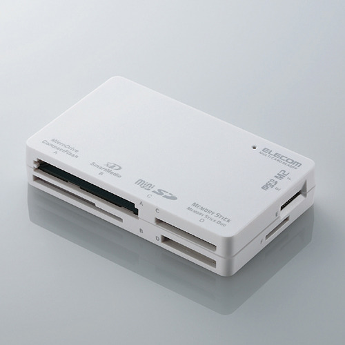47メディア対応のカードリーダー/ライター——xDピクチャーカード Type M＋にも対応