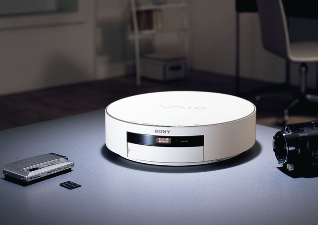 ソニー、DLNA対応ホームサーバの1.5TB/1TBモデル——無線LAN搭載デジタルフォトフレームも