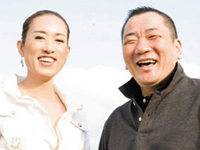 井の頭公園の歌姫、「気分上々↑↑」作曲者などのライブ映像を