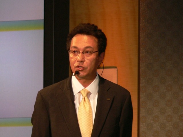 キーワードはSports、Change、Video——au、2008年夏の新製品&新サービスを発表