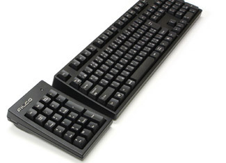 FILCOキーボード「Majestouch」にあわせたデザインのBluetoothテンキー——Cherry製茶軸スイッチ搭載