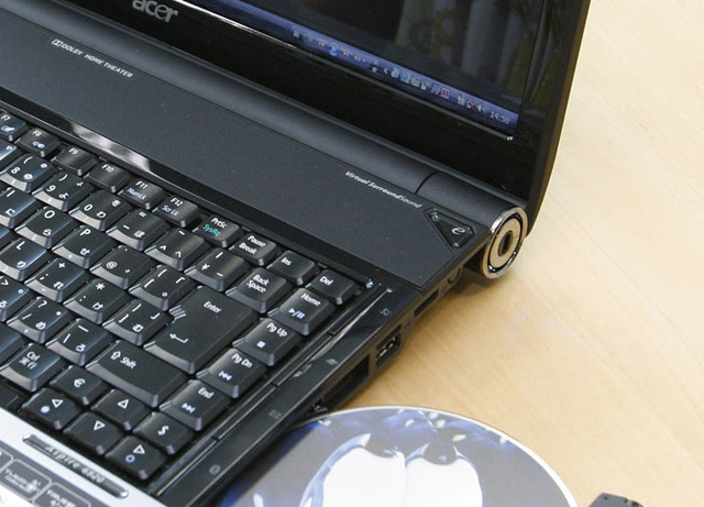 【ノートPC新モデルレポート Vol.2】世界初16:9画面・16インチワイド液晶搭載ノートPC「Aspire 6920」の実力