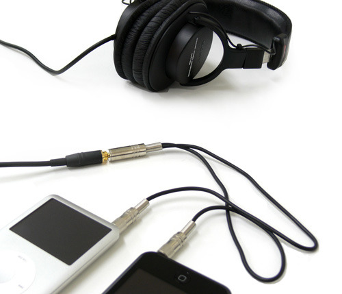 手軽にDJ気分を味わえる「iPod DJ Mixer」