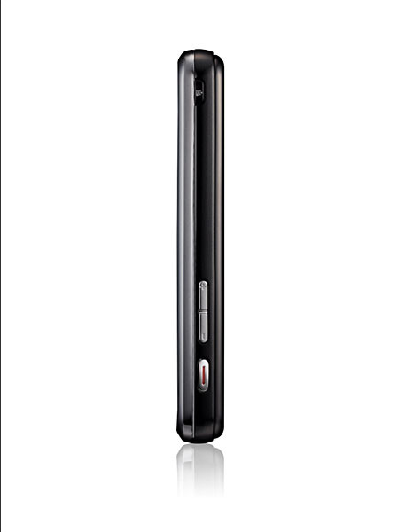 サムスン電子、新携帯端末「OMNIA」を正式発表〜シンガポールの「Communic Asia 2008」にて