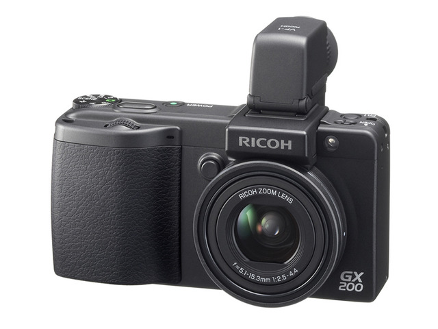 リコー、「Caplio GX100」の後継機となる1,210万画素CCD搭載のコンパクトデジタルカメラ