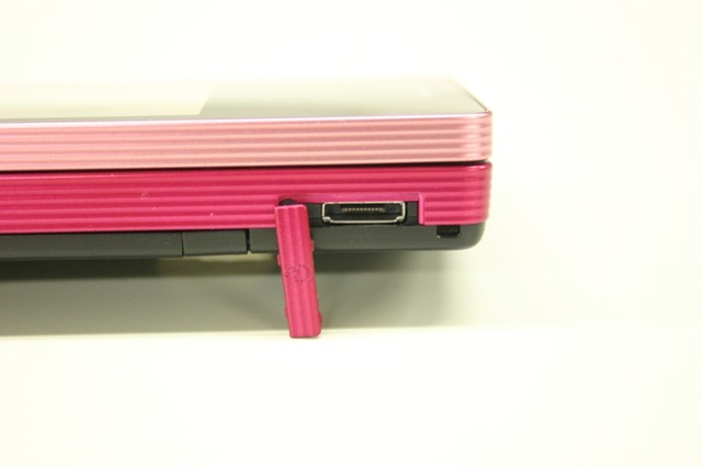 【フォトレポート】WILLCOM 03——実機の各部クローズアップ