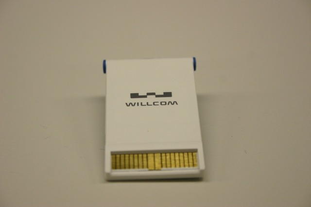 【フォトレポート】WILLCOM 03——実機の各部クローズアップ